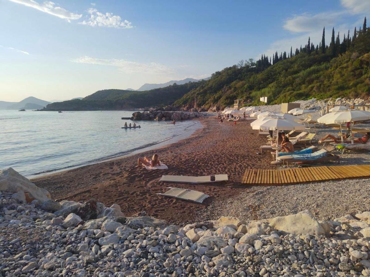 Apartments Drobni Pijesak Petrovac Екстер'єр фото