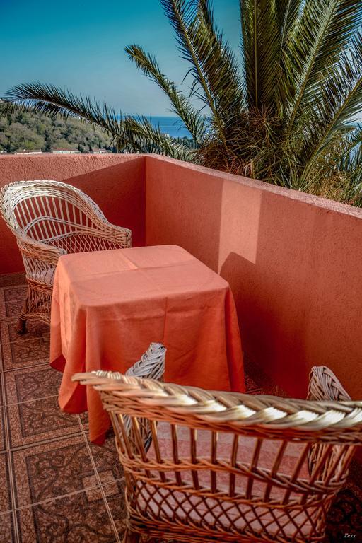 Apartments Drobni Pijesak Petrovac Екстер'єр фото