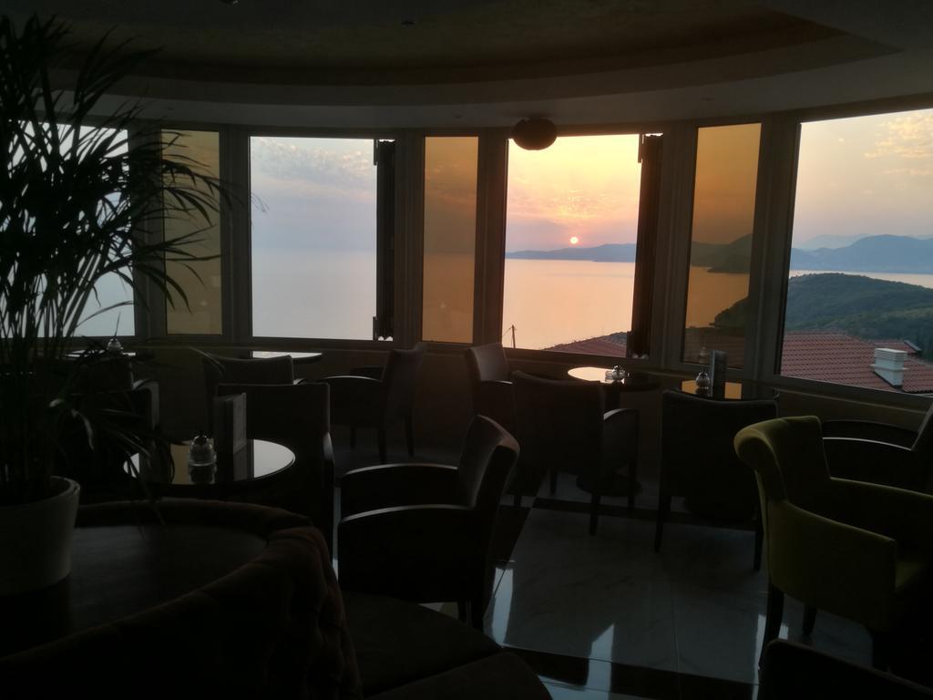 Apartments Drobni Pijesak Petrovac Екстер'єр фото