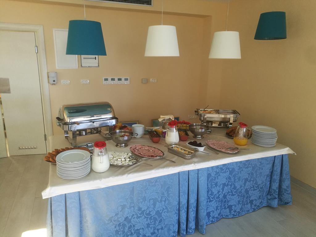 Apartments Drobni Pijesak Petrovac Екстер'єр фото